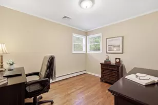 123 Meroke Ln, East Islip, NY 11730 - Photo 5