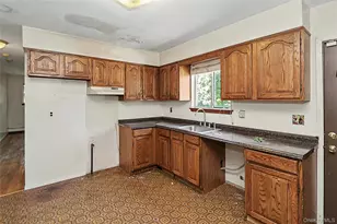 4 Patricia Ct, Bethpage, NY 11714 - Photo 19