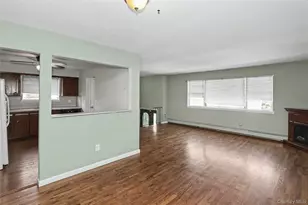 4 Patricia Ct, Bethpage, NY 11714 - Photo 11