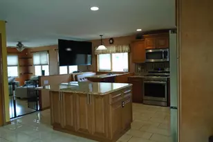 3-06 Seagirt Ave, Far Rockaway, NY 11691 - Photo 15