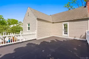 1566 Pebble Ln, Hewlett, NY 11557 - Photo 33
