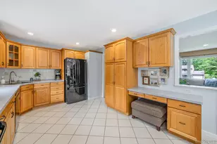74A Hilltop Dr, Smithtown, NY 11787 - Photo 33