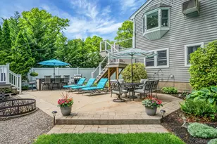 74A Hilltop Dr, Smithtown, NY 11787 - Photo 15