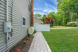 74A Hilltop Dr, Smithtown, NY 11787 - Photo 47
