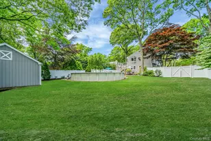 74A Hilltop Dr, Smithtown, NY 11787 - Photo 23