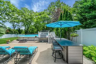 74A Hilltop Dr, Smithtown, NY 11787 - Photo 17