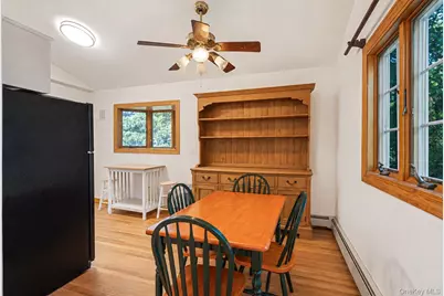 18 Roxbury Street, Huntington Station, NY 11746 - Photo 7