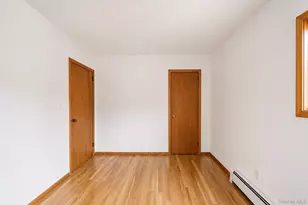 18 Roxbury St, Huntington Station, NY 11746 - Photo 15