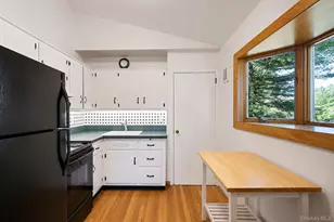 18 Roxbury St, Huntington Station, NY 11746 - Photo 11