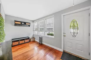 24 Huntington Ave, Lynbrook, NY 11563 - Photo 3
