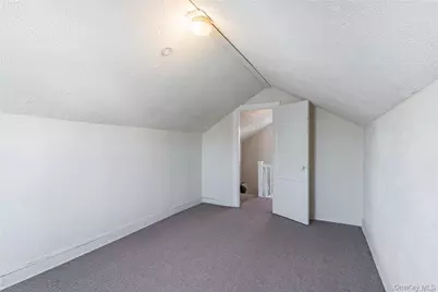 24 Huntington Ave, Lynbrook, NY 11563 - Photo 19