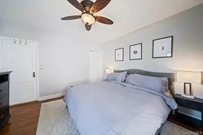 24 Huntington Ave, Lynbrook, NY 11563 - Photo 11