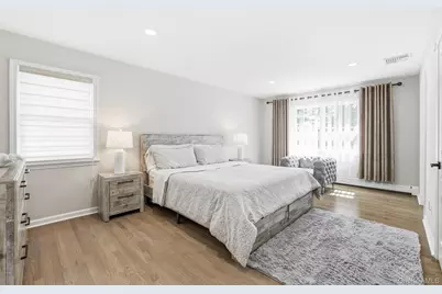 127 Fairfax Avenue, Hawthorne, NY 10532 - Photo 13