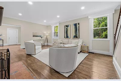 10 Harby Drive, Huntington, NY 11743 - Photo 11
