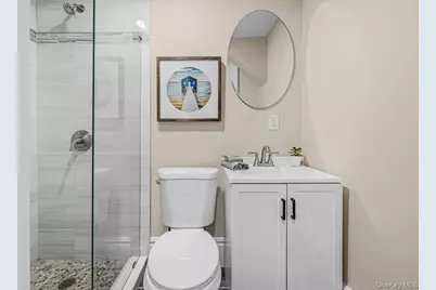 10 Harby Drive, Huntington, NY 11743 - Photo 19