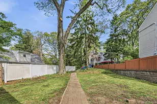 10 Harby Dr, Huntington, NY 11743 - Photo 5