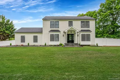 189 Southfield Road, Calverton, NY 11933 - Photo 1