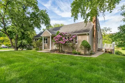 10 Horseshoe Road, Mount Kisco, NY 10549 - Photo 1
