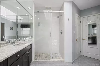 86 Hamlet Drive, Commack, NY 11725 - Photo 23