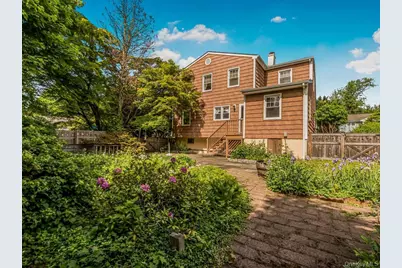 211 Warren Avenue, Hawthorne, NY 10532 - Photo 25