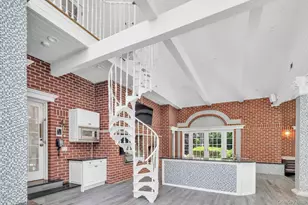 98 Cliff Rd, Port Jefferson, NY 11777 - Photo 21