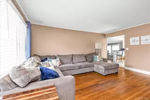 64 Kobb Blvd, West Islip, NY 11795 - Photo 3