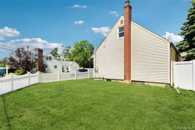 2877 Calvin Road, Oceanside, NY 11572 - Photo 3