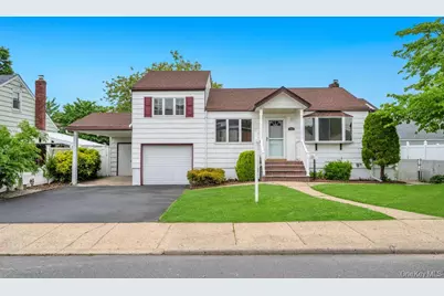 125 S 5th Street, Bethpage, NY 11714 - Photo 1