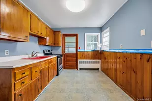 125 S 5th St, Bethpage, NY 11714 - Photo 7