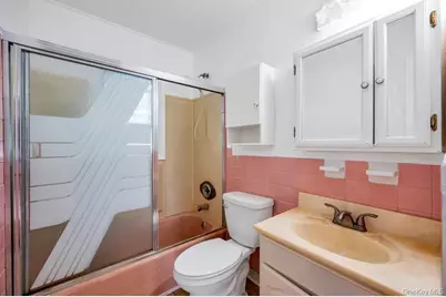 125 S 5th Street, Bethpage, NY 11714 - Photo 11