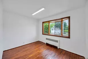 125 S 5th St, Bethpage, NY 11714 - Photo 9