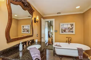 17 Leslie Ln, Smithtown, NY 11787 - Photo 23