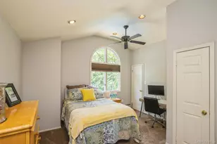 17 Leslie Ln, Smithtown, NY 11787 - Photo 25
