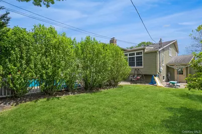 17 Leslie Lane, Smithtown, NY 11787 - Photo 33