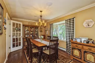 17 Leslie Ln, Smithtown, NY 11787 - Photo 5