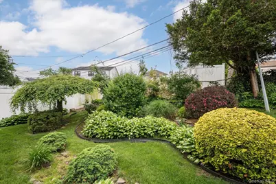 4 Water Lane N, Levittown, NY 11756 - Photo 23