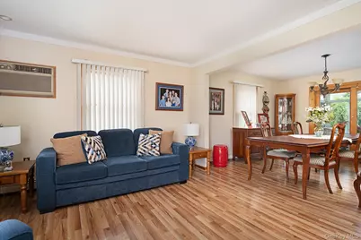 4 Water Lane N, Levittown, NY 11756 - Photo 3