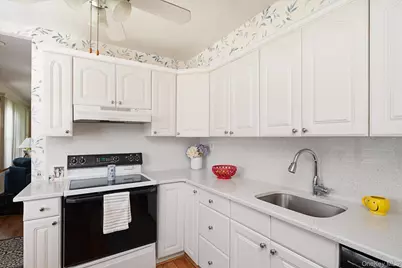 4 Water Lane N, Levittown, NY 11756 - Photo 7