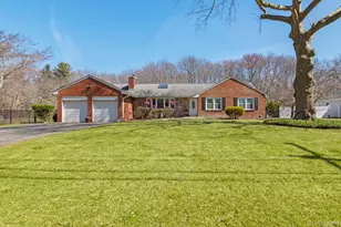 43 Harrison Ave, Hauppauge, NY 11788 - Photo 3
