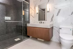 138-35 39th Ave, Flushing, NY 11354 - Photo 29