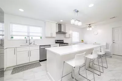 458 E Pine Street, Long Beach, NY 11561 - Photo 7