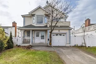 458 E Pine St, Long Beach, NY 11561 - Photo 3