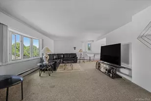 37 Westchester Ave, West Babylon, NY 11704 - Photo 9