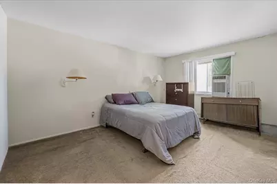 37 Westchester Avenue, West Babylon, NY 11704 - Photo 23