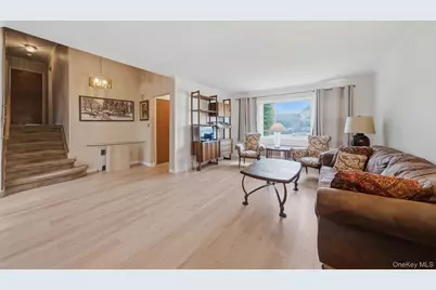 2637 Marin Lane, East Meadow, NY 11554 - Photo 5