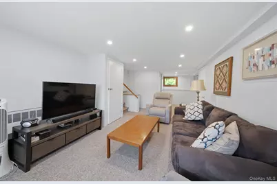 2637 Marin Lane, East Meadow, NY 11554 - Photo 21