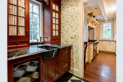 170 Manhasset Woods Road, Manhasset, NY 11030 - Photo 11
