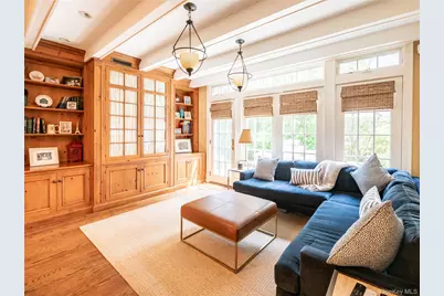 170 Manhasset Woods Road, Manhasset, NY 11030 - Photo 15