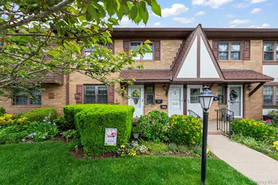 248 Mariners Way, Copiague, NY 11726 - Photo 1