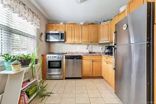 248 Mariners Way, Copiague, NY 11726 - Photo 5